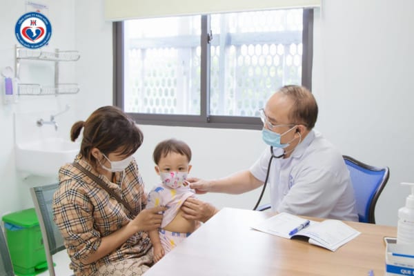 Dịch cúm A – Chưa hề có dấu hiệu hạ nhiệt, phụ huynh chớ chủ quan