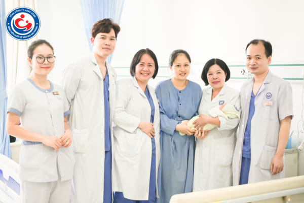 Phẫu thuật thành công ca bệnh khó: Rau tiền đạo trung tâm cài răng lược cho sản phụ có tiền sử hai lần mổ đẻ dính