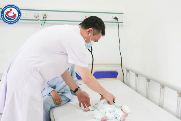 Dịch cúm chưa có dấu hiệu “hạ nhiệt” – Cảnh báo đến các bậc phụ huynh