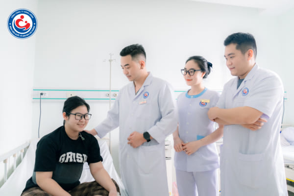 Hiếm gặp : Phẫu thuật thành công u tủy sống phức tạp cho bé gái 13 tuổi ngay tại Hải Phòng